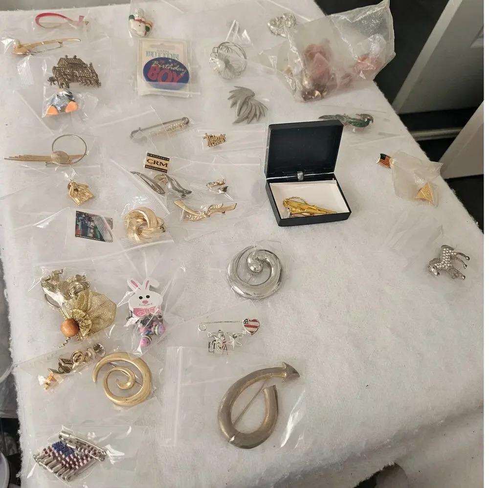 Vintage Mystery Fashion Jewelry Lot, 1 Pound Mixed Jewelry Lot #6